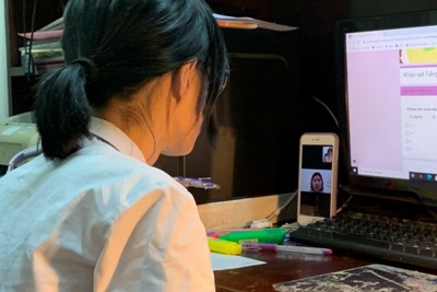 Tối nay (28/5), học sinh lớp 12 tại Hà Nội làm bài khảo sát trực tuyến