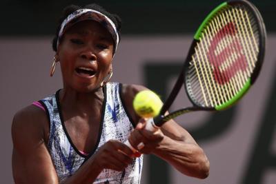 Tứ kết US Open: Venus "giật đuốc" thành công, Sloane Stephens viết tiếp chuyện thần kì