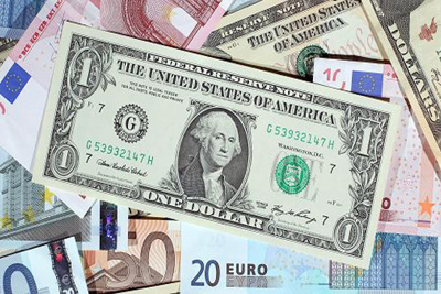 Chỉ số USD thoát đáy trong 15 tháng, euro giảm nhẹ
