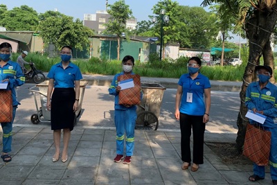 Hà Nội: Kịp thời hỗ trợ công nhân môi trường bị cướp khi đang thu gom rác