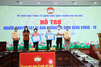 Hà Nội: Mặt trận Tổ quốc TP hỗ trợ 200 người khuyết tật bị ảnh hưởng do dịch bệnh Covid-19