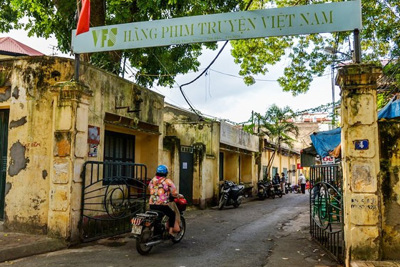 Bộ VHTT&DL khẳng định không bán rẻ: Hãng phim truyện Việt Nam