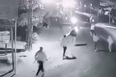 Quảng Ngãi: 2 nhóm côn đồ nổ súng, đuổi chém nhau trong đêm