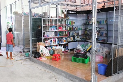 Cuối tháng 7, chợ trung tâm Sóc Sơn hoạt động bình thường