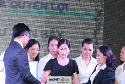 Bảo Việt nhân thọ chi trả 3 tỷ đồng cho gia đình khách hàng tại Sơn La