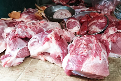 Thịt lợn bán lẻ tăng mạnh, chạm mức 100.000 đồng/kg