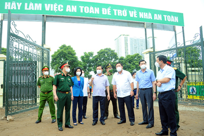 Bí thư Thành ủy Hà Nội Đinh Tiến Dũng: Chuẩn bị trước ở mức độ cao hơn, quyết tâm không để phải cách ly F0 tại nhà