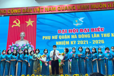 Bà Lại Hà Phương tái cử Chủ tịch Hội Liên hiệp Phụ nữ quận Hà Đông