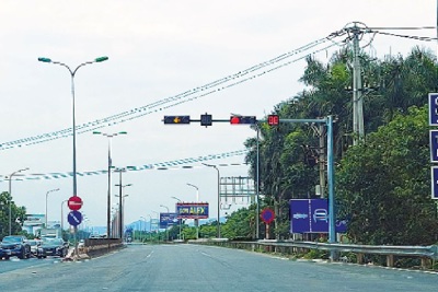 [Điểm nóng giao thông] Tiềm ẩn mất an toàn tại nút giao trên đường Võ Văn Kiệt