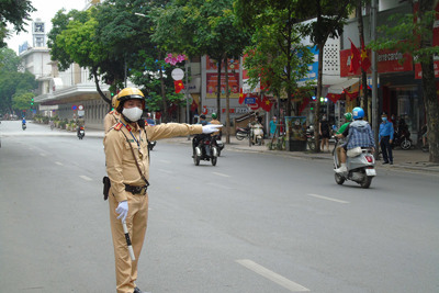 Hà Nội: Giao thông êm thuận trong Ngày hội non sông