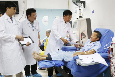 Vụ 18 bệnh nhân bị tai biến khi đang lọc thận tại Hòa Bình: Tang thương nơi bệnh viện