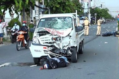 Tai nạn giao thông mới nhất hôm nay (21/7): CSGT truy đuổi “xế hộp” vượt chốt kiểm dịch như phim hành động