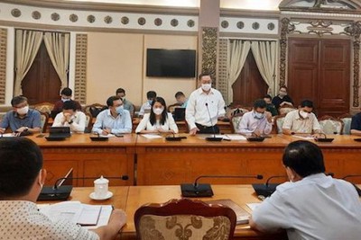 TP Hồ Chí Minh họp khẩn sau ca mắc Covid-19 trong cộng đồng