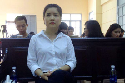 Ngày 11/7, tuyên án vụ diễn viên Ngọc Trinh kiện Nhà hát kịch TP Hồ Chí Minh