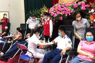 Phụ nữ quận Hà Đông vận động 200 người tham gia hiến máu tình nguyện