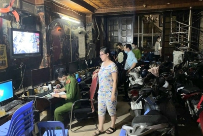 Hà Nội: Xử phạt 30 triệu đồng đối với 2 quán game hoạt động bất chấp dịch ở quận Hai Bà Trưng