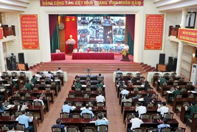 Các ứng cử viên đại biểu Quốc hội khóa XV tiếp xúc cử tri thị xã Sơn Tây