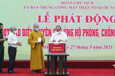 Chủ tịch nước Nguyễn Xuân Phúc: Triển khai nhanh, hiệu quả và an toàn chiến lược tiêm vaccine phòng Covid-19