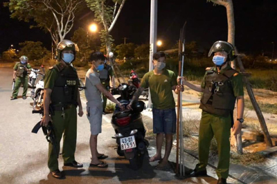 Đà Nẵng: Cảnh sát nổ súng bắt nhóm thanh niên mang "hàng nóng" đi hỗn chiến