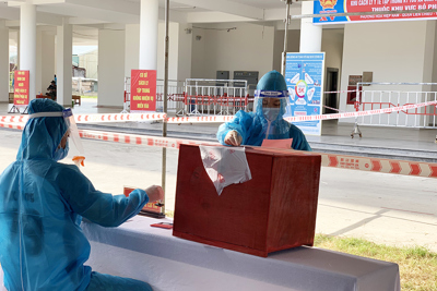 Những hình ảnh đặc biệt trong ngày bầu cử ở Đà Nẵng