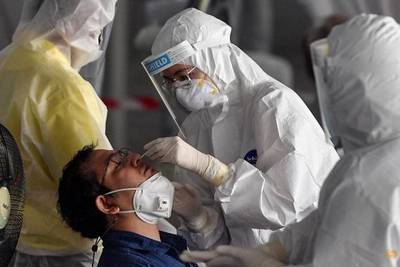 Ca nhiễm Covid-19 và tử vong tăng kỷ lục, Thái Lan cấm tụ tập nơi công cộng