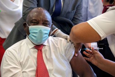 Tổng thống Nam Phi lên tiếng về nguy cơ "phân biệt chủng tộc vaccine"