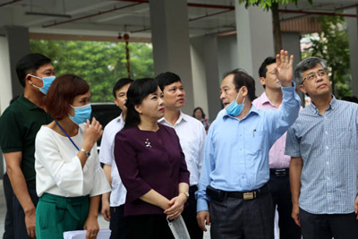 Bộ trưởng Bộ Y tế thị sát phòng chống bệnh sốt xuất huyết tại Hà Nội
