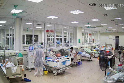 Bệnh viện Bệnh Nhiệt đới Trung ương khẳng định đủ trang thiết bị y tế điều trị bệnh nhân Covid-19