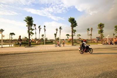 Đất nền, nhà phố xây sẵn Tây Bắc Sài Gòn hút khách