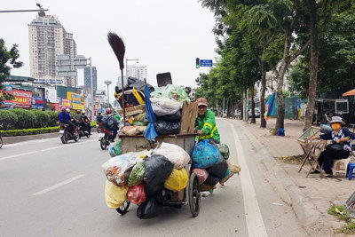 Thu gom rác gây cản trở giao thông, mất mỹ quan đô thị: Chấn chỉnh ngay