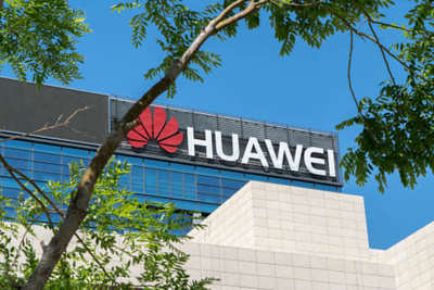 Huawei "ngấm đòn" trừng phạt của Mỹ