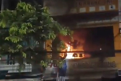 Vụ hỏa hoạn thương tâm làm cả gia đình tử vong ở Quảng Ngãi: Người dân đập cửa, ném đá để báo động