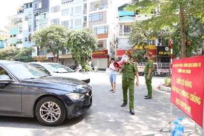 Các chốt kiểm soát giao thông trên địa bàn Hà Nội: Phát huy hiệu quả tích cực