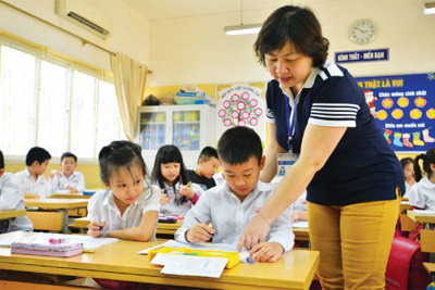 Xung quanh đề xuất bỏ chế độ công chức, viên chức đối với giáo viên: Bài toán sàng lọc của nghề giáo?