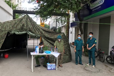 Quận Hoàng Mai: Phong tỏa thêm hai tòa chung cư để phòng, chống dịch Covid-19