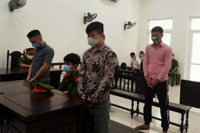 Hà Nội: Chém liên tiếp kẻ trộm, nam thanh niên lĩnh án 12 năm tù