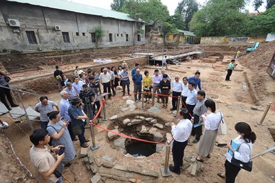 Khai quật khảo cổ học tại Hoàng thành Thăng Long 2021: Đã chạm tới Chính điện Kính thiên