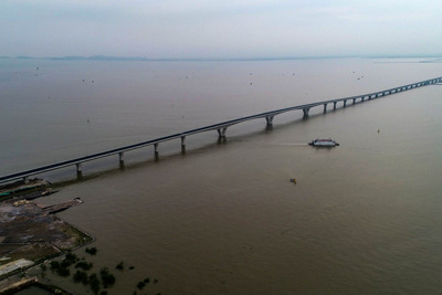 Bật mí “đường hầm” đặc biệt tại cầu vượt biển dài nhất Việt Nam