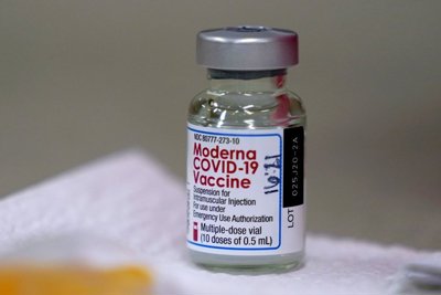 Việt Nam phê duyệt có điều kiện vaccine Moderna