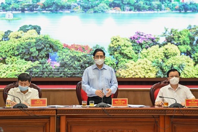Thủ tướng Phạm Minh Chính làm việc với TP Hà Nội về công tác phòng chống dịch Covid-19 và tình hình phát triển kinh tế xã hội