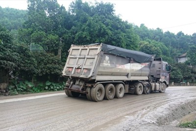 Để xe quá tải hoành hành, Yên Bái bị Tổng cục Đường bộ yêu cầu vào cuộc xử lý