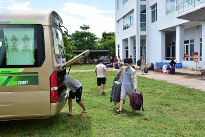 Thừa Thiên Huế đón công dân đang cách ly tại Quảng Trị về địa phương theo nguyện vọng