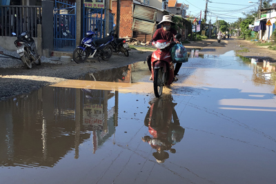 Quảng Nam: Người dân khổ sở vì đường xuống cấp nghiêm trọng