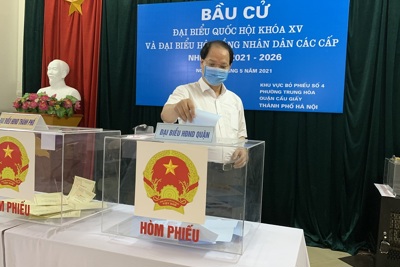 Trưởng Ban Dân vận Thành ủy Hà Nội Nguyễn Doãn Toản: "Hạnh phúc với lá phiếu cử tri"