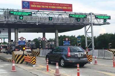 Tăng cường kiểm soát xe quá tải trên cao tốc Hà Nội - Hải Phòng