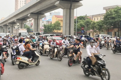 Điểm mở hỗn loạn trên đường Trần Phú (Hà Đông)