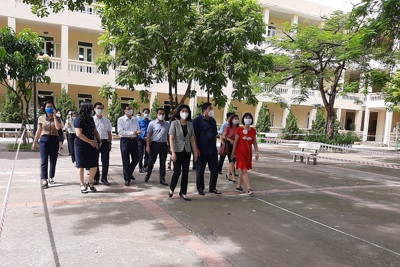 Phó Chủ tịch HĐND TP Phùng Thị Hồng Hà: Hoàng Mai, Ứng Hòa đã chuẩn bị chu đáo cho kỳ thi tốt nghiệp THPT trên địa bàn
