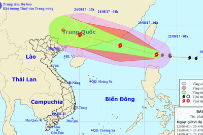 Bão Hato mạnh lên, tiến sát Biển Đông