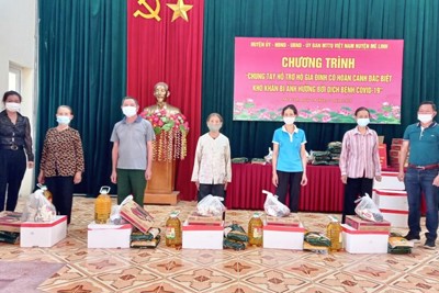 Huyện Mê Linh: Chăm lo đời sống cho người dân có hoàn cảnh khó khăn trong đại dịch Covid-19