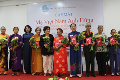 Phụ nữ Việt Nam tri ân nữ đại biểu người có công